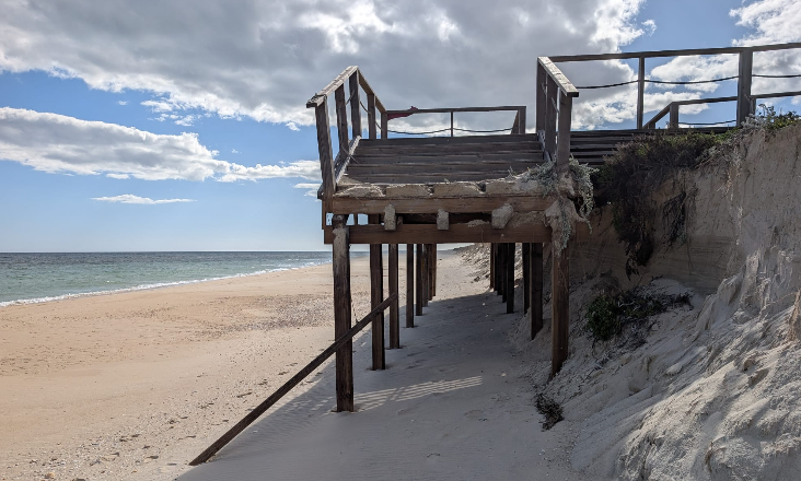 APA anuncia reforço urgente de areia na Praia da Fuzeta-Mar antes da época balnear