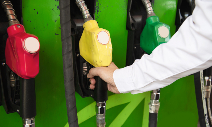 Importações de gás liquefeito aumentam na UE, enquanto petróleo regista quebras