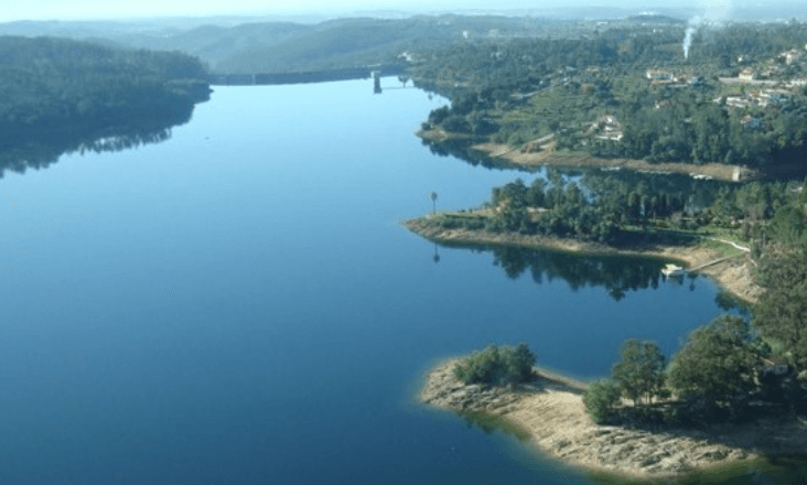 Baixo nível da água em Castelo do Bode gera preocupação entre empresários, agricultores e ambientalistas