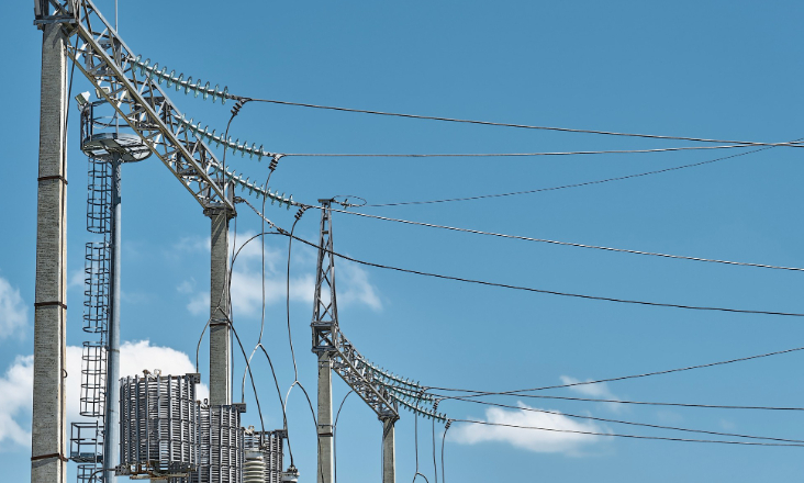 Parlamento Europeu pede modernização urgente das redes elétricas após apagão ibérico