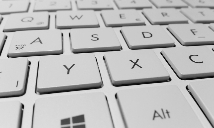 Projeto ReBOOT: Voluntários recuperam mais de uma centena de computadores para instituições sociais